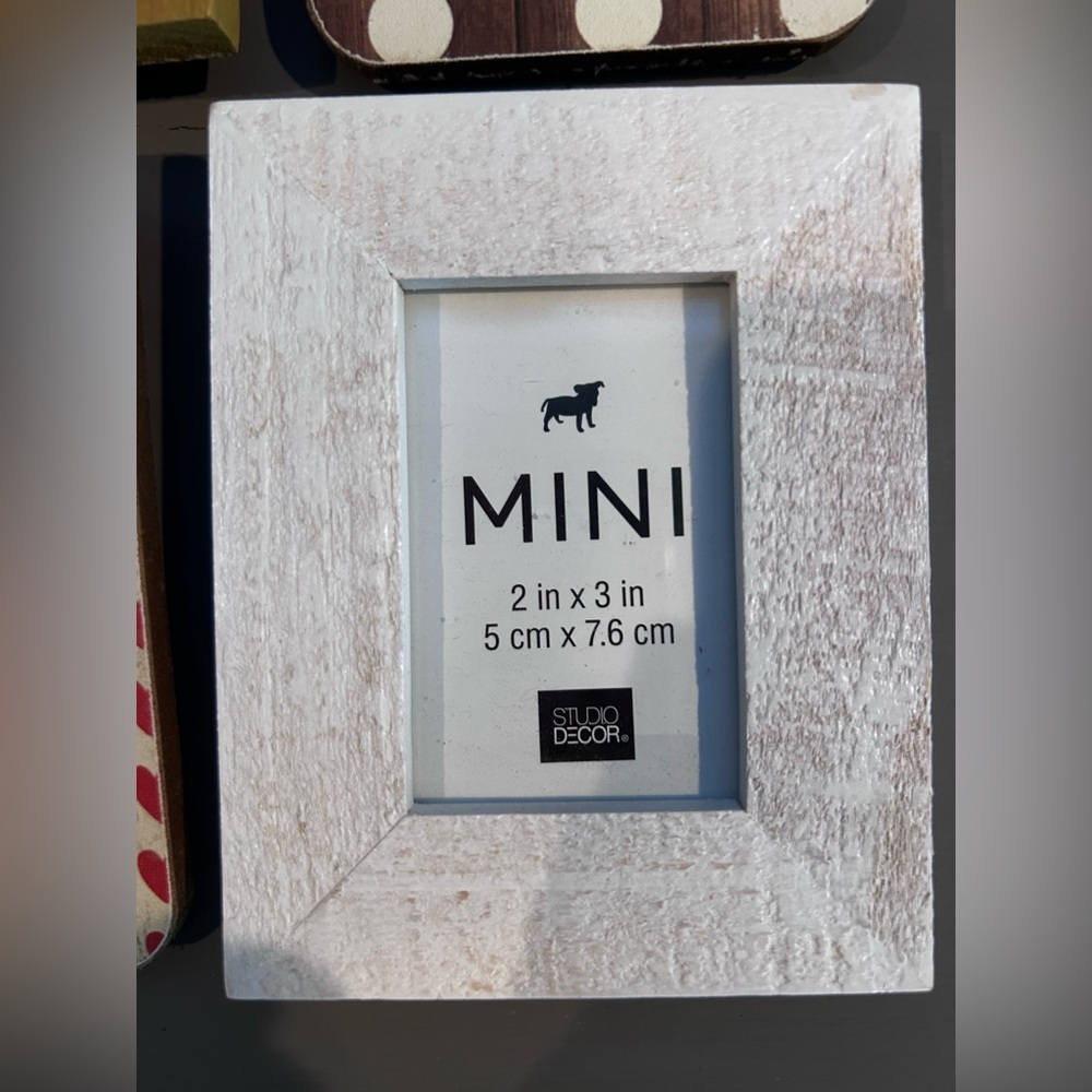Studio Decor Mini Frames (Set of 4) - Picture 6 of 6